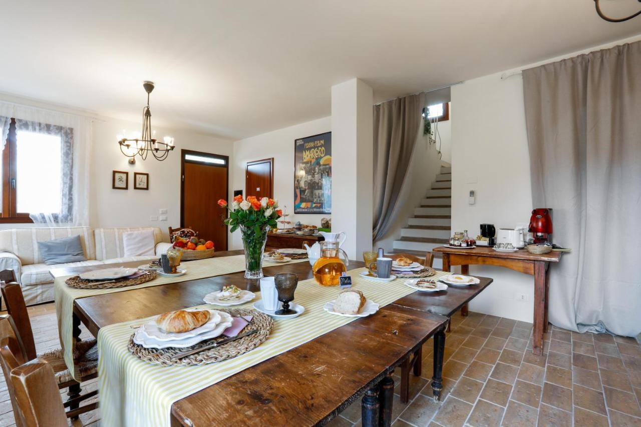 Locanda Della Lavanda Сан Клементе Екстериор снимка